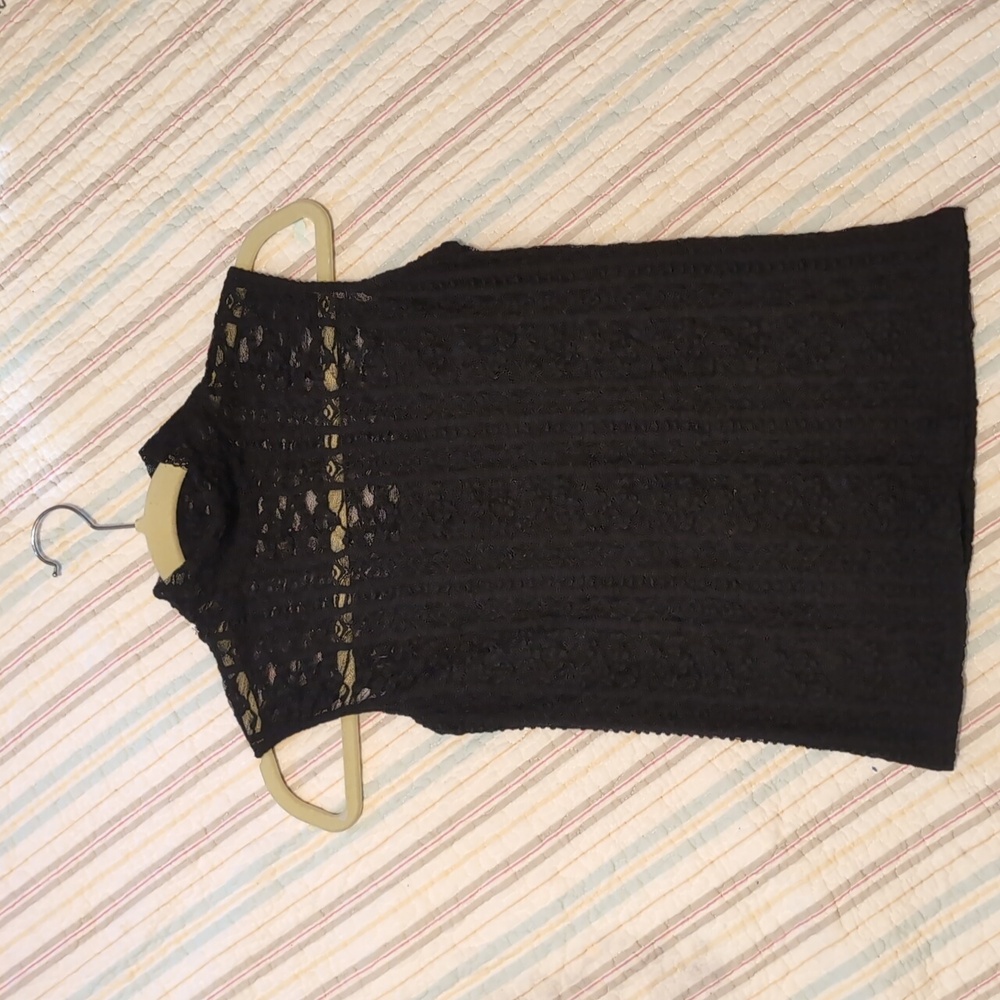 🌼Black Lace Sleeveless Top